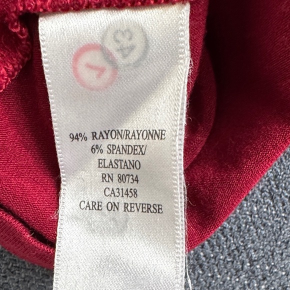 BCBGMaxAzria Deep Red V-Neck Short Sleeve Top - Picture 6 of 7